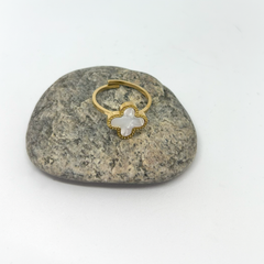 Yonca Beyaz Altın Yüzük