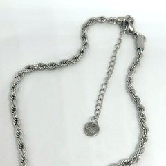 Burgu Uzun Gümüş Kolye