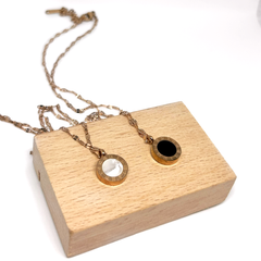 Çift Taraflı Siyah Beyaz Rose Altın Kolye