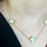 Üçlü Yonca Beyaz Altın Kolye