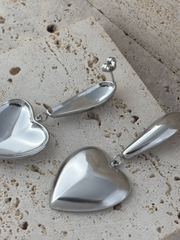 Aşk Işıltısı Kalp Çelik Küpe