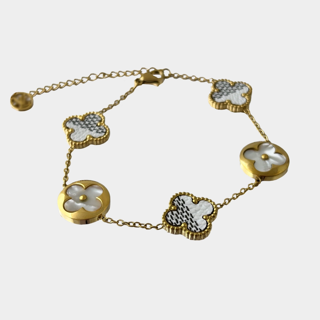 Beyaz Yonca Altın Bileklik