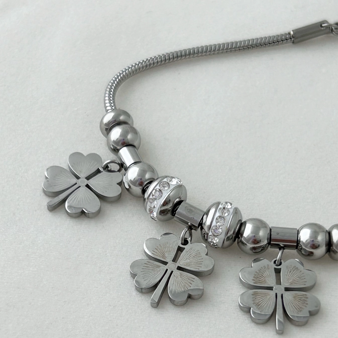 Yonca Gümüş Charm Bileklik