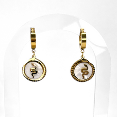 Yılan Sedef Altın Küpe