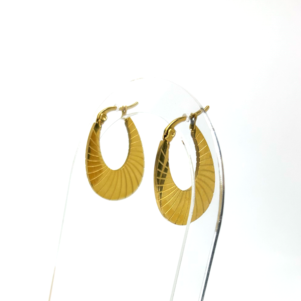 Oval Halka Altın Küpe