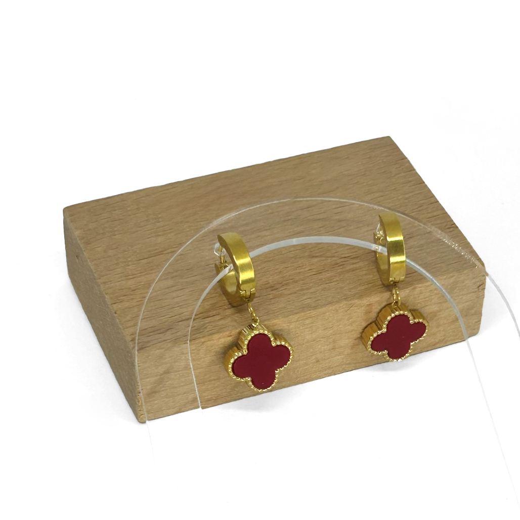 Yonca Bordo Altın Küpe