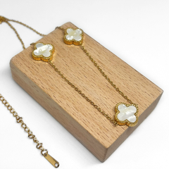 Üçlü Yonca Beyaz Altın Kolye