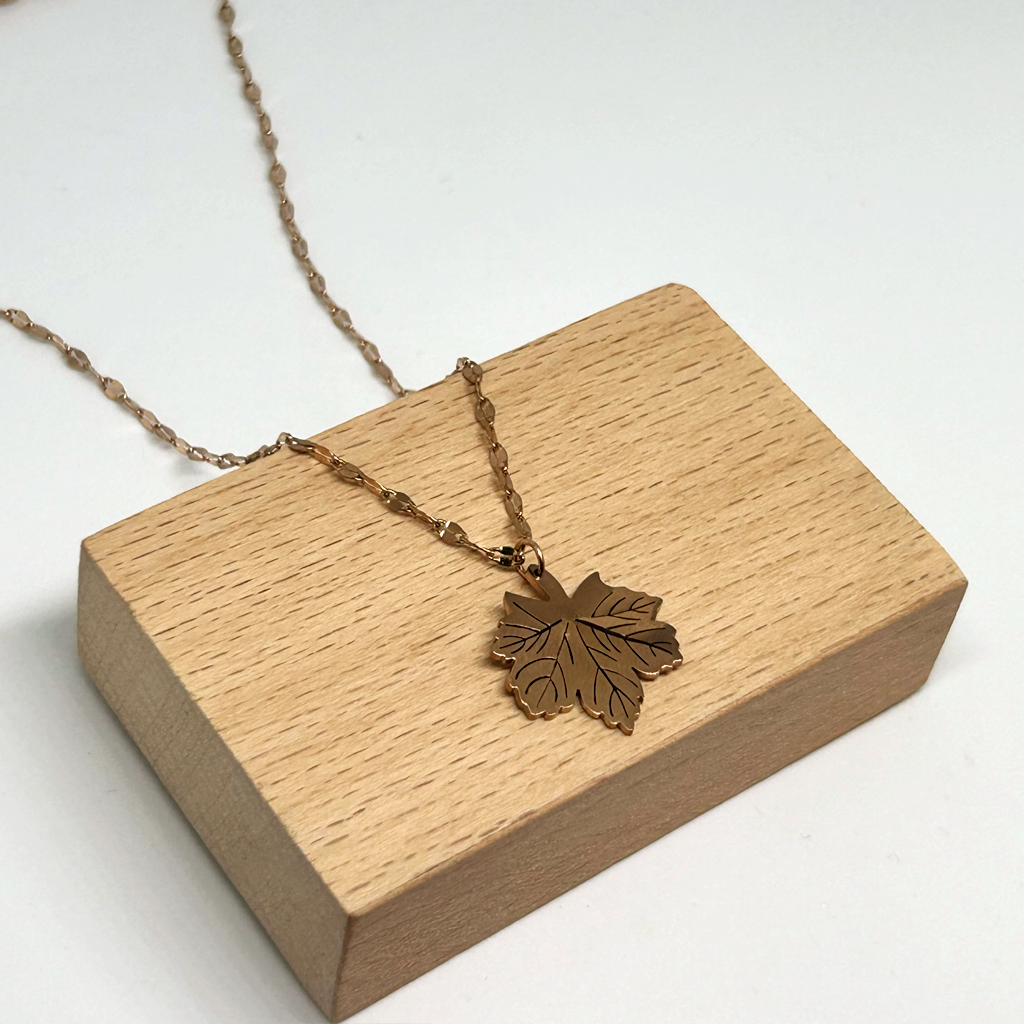 Çınar Yaprağı Rose Gold Kolye